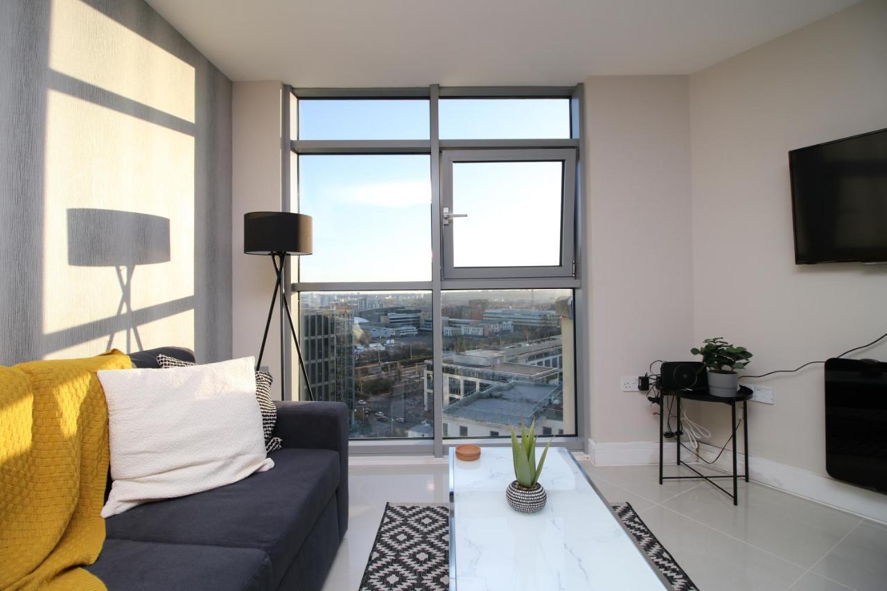 The Skyline - Luxury City Centre Flat With Designated Parking Кардифф Экстерьер фото