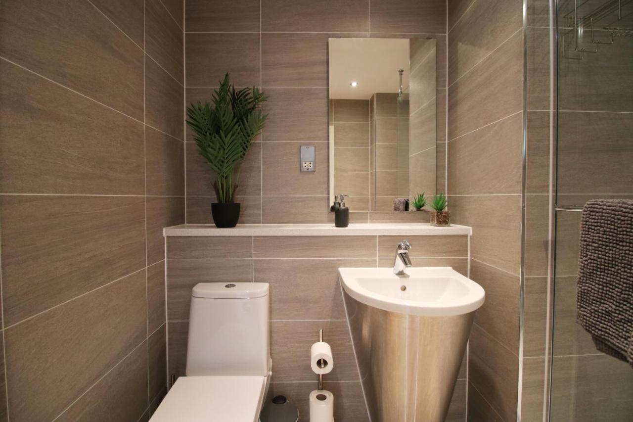 The Skyline - Luxury City Centre Flat With Designated Parking Кардифф Экстерьер фото