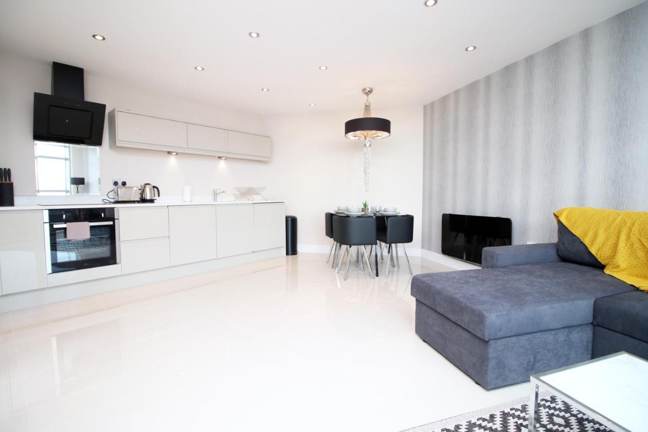 The Skyline - Luxury City Centre Flat With Designated Parking Кардифф Экстерьер фото