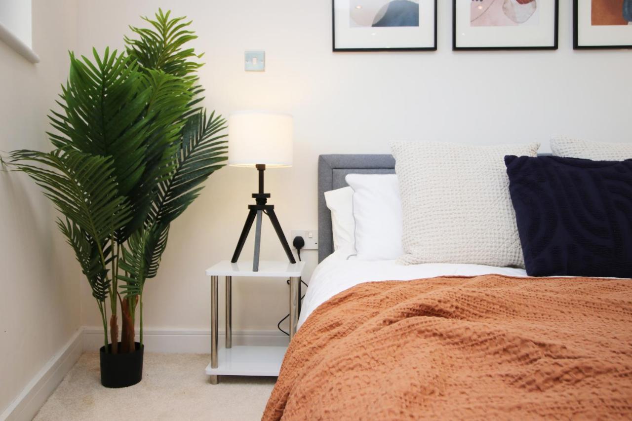 The Skyline - Luxury City Centre Flat With Designated Parking Кардифф Экстерьер фото